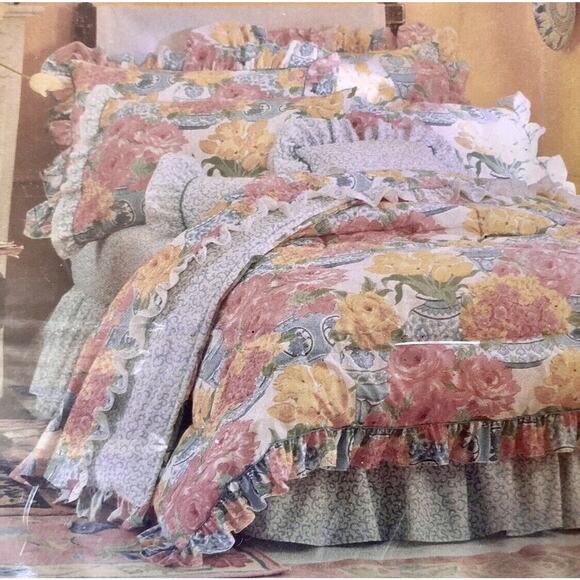 Lady Pepperell Vintage Twin Comforter Blue Ginger Jar Reversible Ruffled Rare - Picture 1 of 9